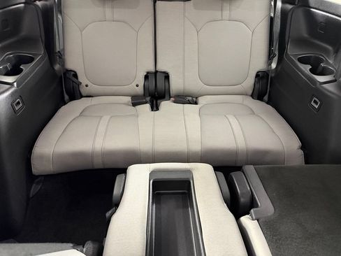 Used 2024 Honda Pilot LX image 18