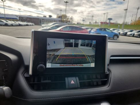 Used 2023 Toyota RAV4 XLE image 17