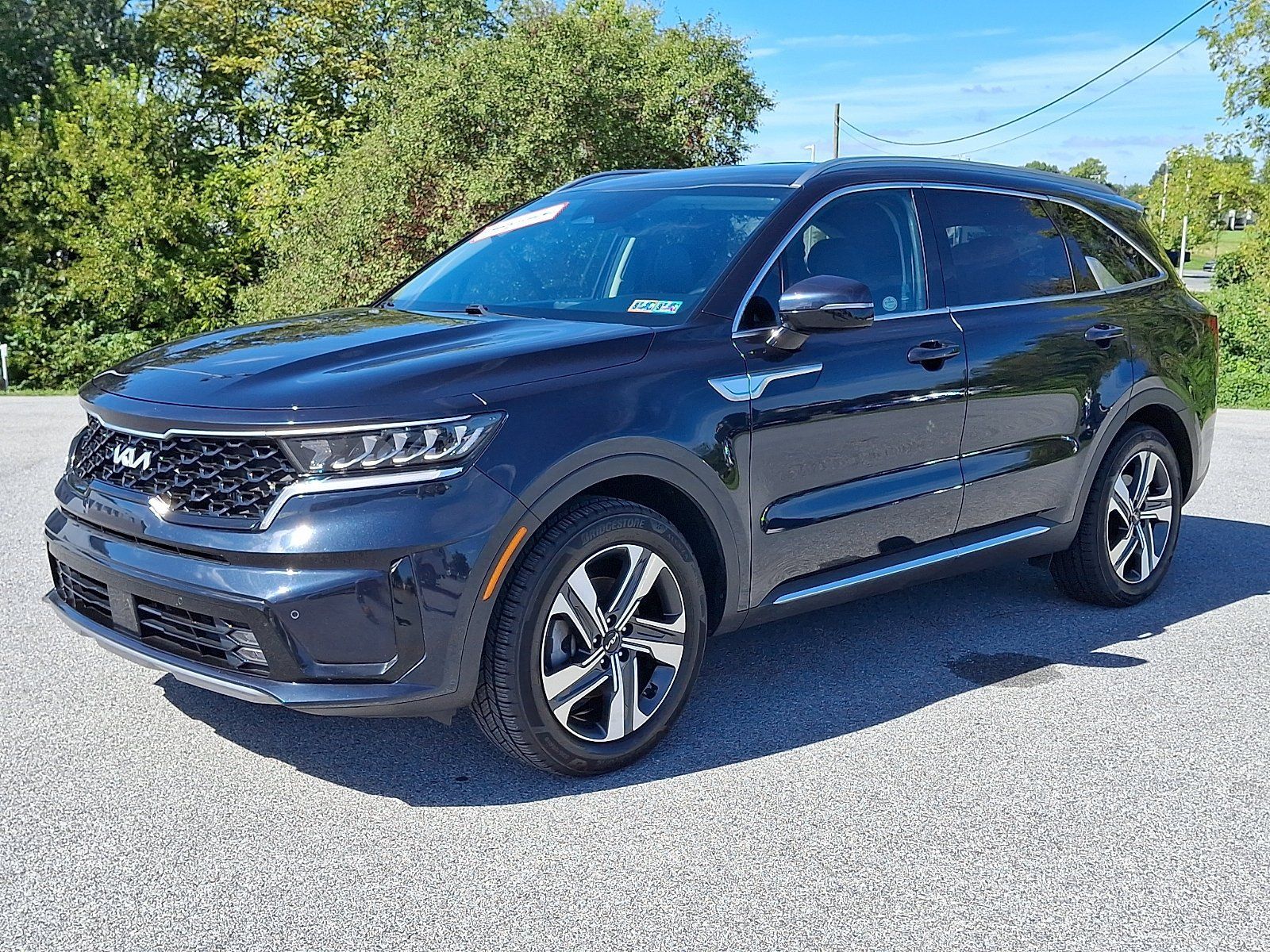 Used 2023 Kia Sorento EX AWD/4WD image 3