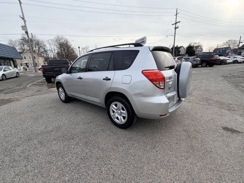 Used 2008 Toyota RAV4 Base 4x4 4dr SUV image 17