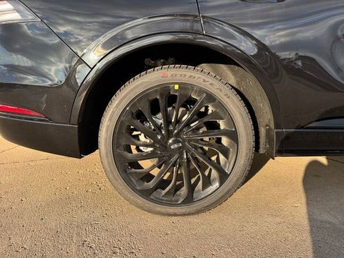 New 2026 Lincoln Aviator Reserve image 10