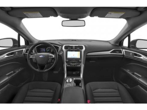 Used 2019 Ford Fusion SE w/ Equipment Group 151A image 8