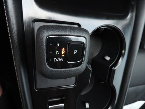 Used 2025 Nissan Rogue Platinum w/ Tech Package image 26