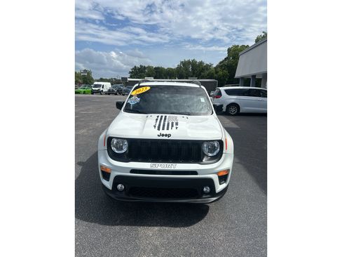 Used 2023 Jeep Renegade Altitude w/ Convenience Group I AWD/4WD image 5