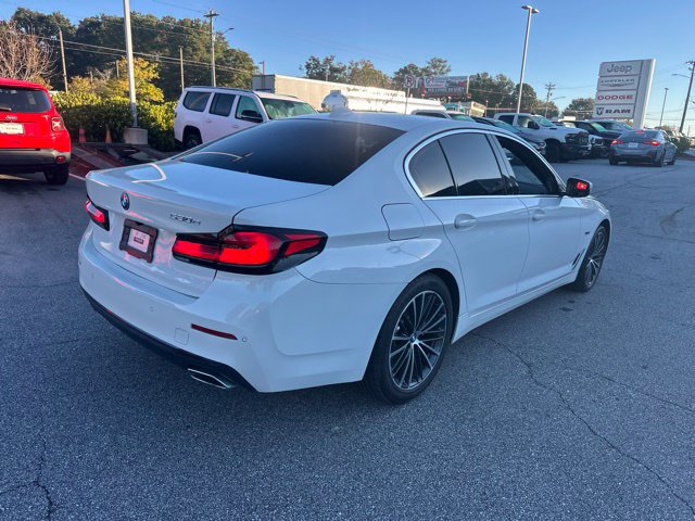 Used 2023 BMW 530e w/ Premium Package RWD image 3