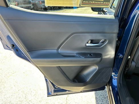 Used 2026 Nissan Kicks SV image 21