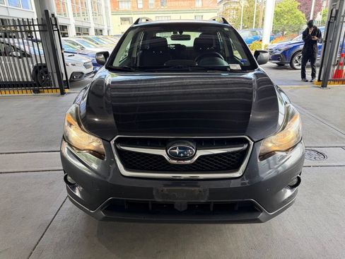 Used 2014 Subaru Crosstrek 2.0i Premium w/ Moonroof Package AWD/4WD image 2