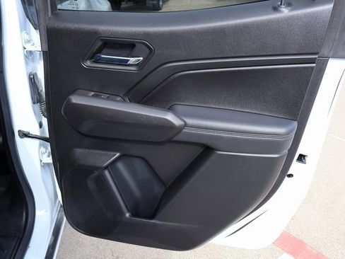 Used 2024 Chevrolet Colorado LT w/ LT Convenience Package image 19