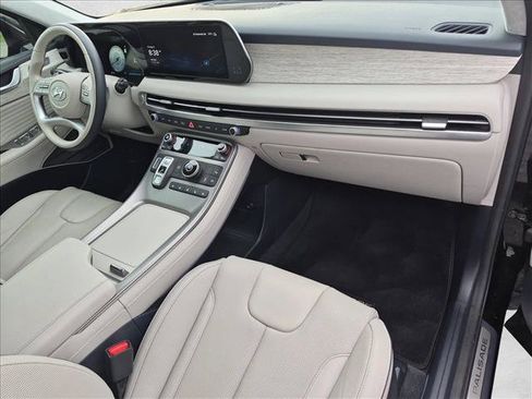 Used 2025 Hyundai Palisade Calligraphy FWD image 23