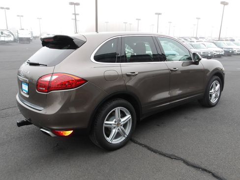Used 2013 Porsche Cayenne image 5