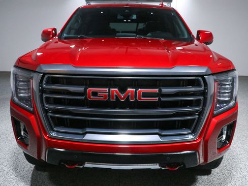 Used 2023 GMC Yukon AT4 w/ Max Trailering Package AWD/4WD image 4