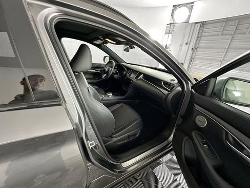 Used 2023 INFINITI QX50 Sport FWD image 32