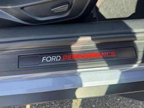 Used 2022 Ford Mustang Shelby GT500 w/ Technology Package RWD image 33
