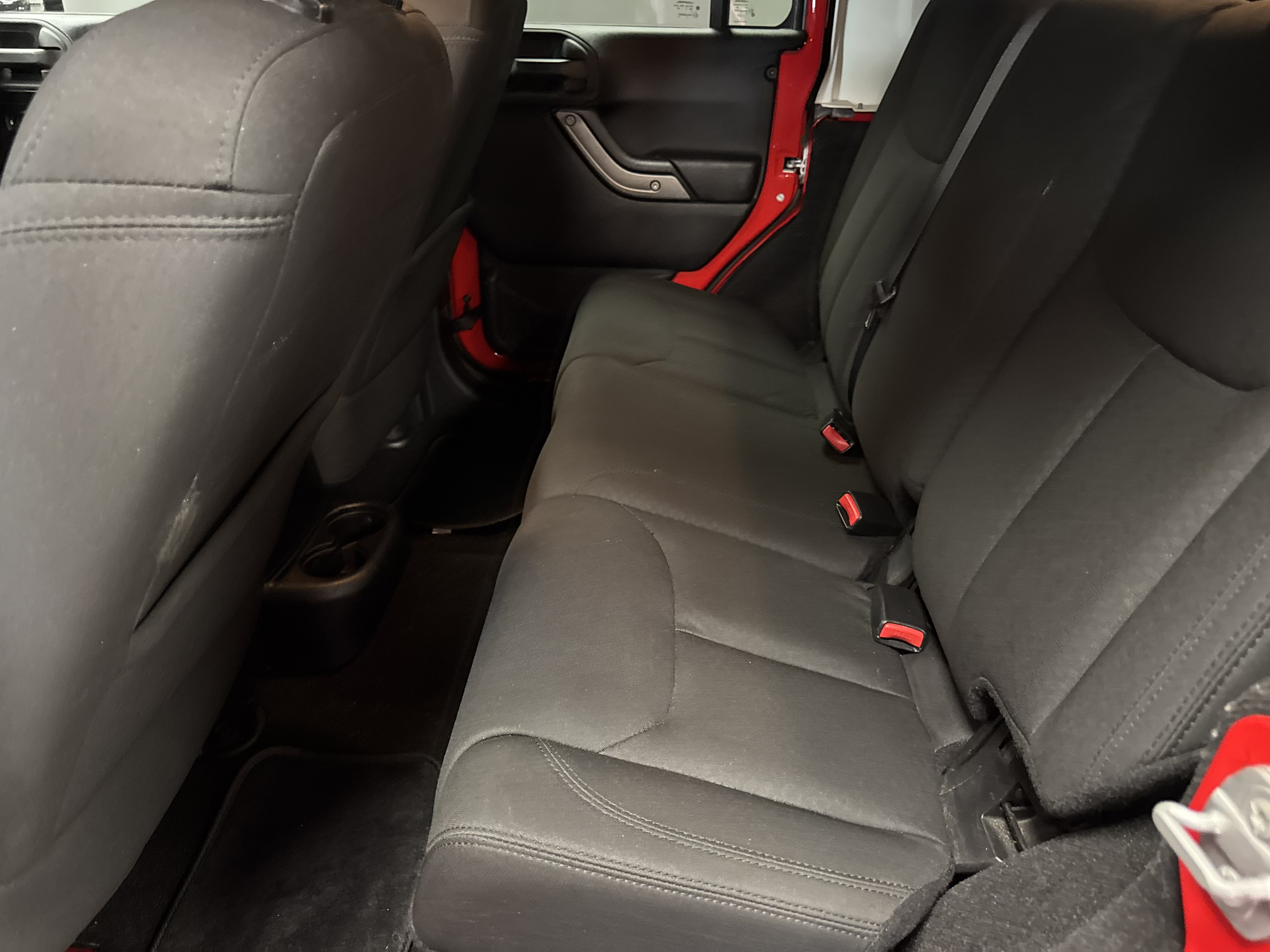Used 2015 Jeep Wrangler Unlimited Sport w/ Quick Order Package 24S AWD/4WD image 13