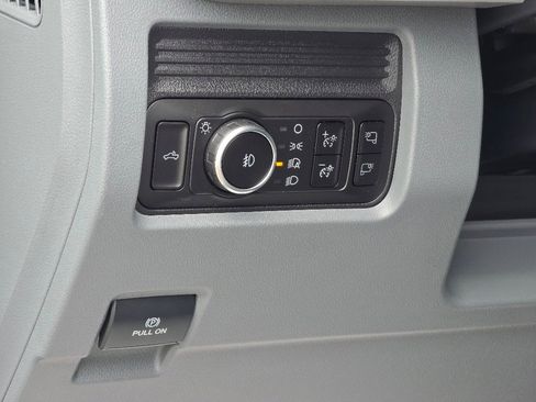 New 2025 Ford F450 XLT image 5