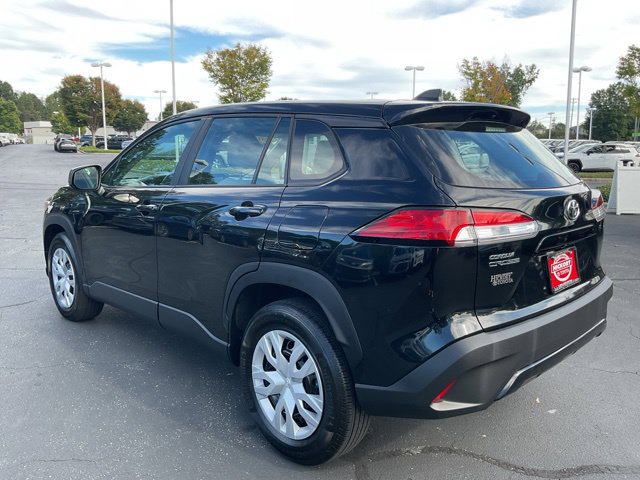 Used 2022 Toyota Corolla Cross L FWD image 12