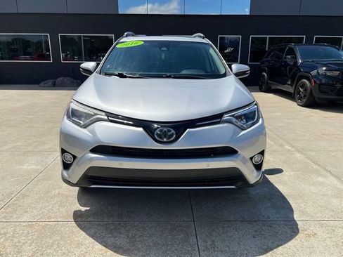 Used 2016 Toyota RAV4 Limited AWD/4WD image 2