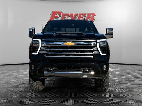 Used 2024 Chevrolet Silverado 2500 High Country image 8