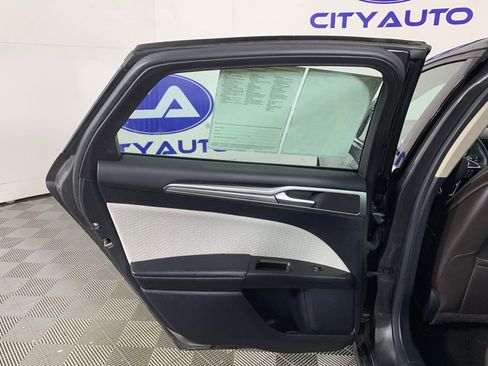 Used 2019 Ford Fusion SE w/ Equipment Group 151A image 31