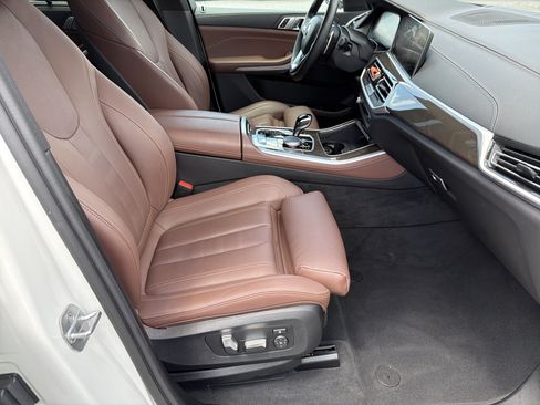 Used 2022 BMW X5 sDrive40i w/ Premium Package RWD image 14