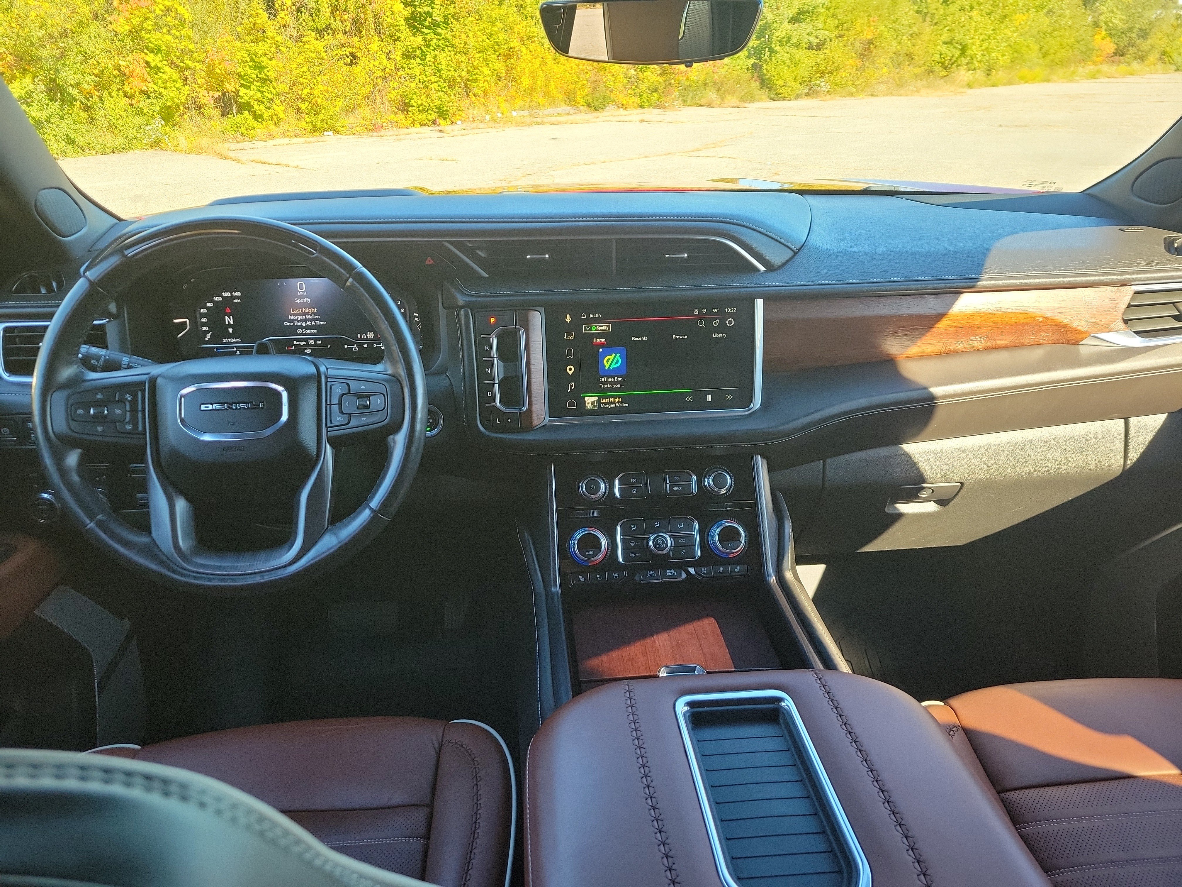 Used 2023 GMC Yukon XL Denali Ultimate AWD/4WD image 19