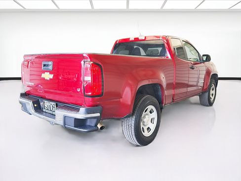 Used 2021 Chevrolet Colorado W/T w/ WT Convenience Package image 4