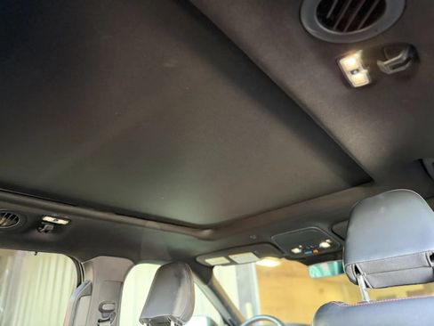 Used 2025 Ford Explorer ST AWD/4WD image 22