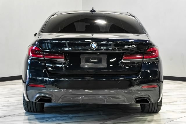 Used 2021 BMW 540i w/ M Sport Package RWD image 12