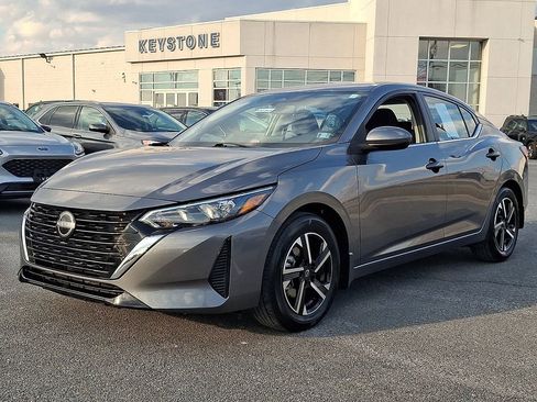 Used 2024 Nissan Sentra SV w/ Trunk Package image 3