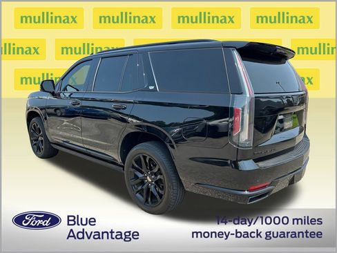 Used 2021 Cadillac Escalade Premium Luxury Platinum w/ LPO, Floor Liner Package AWD/4WD image 3