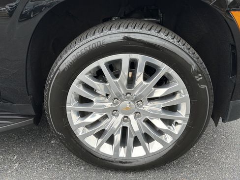 Used 2025 Chevrolet Tahoe LS image 12