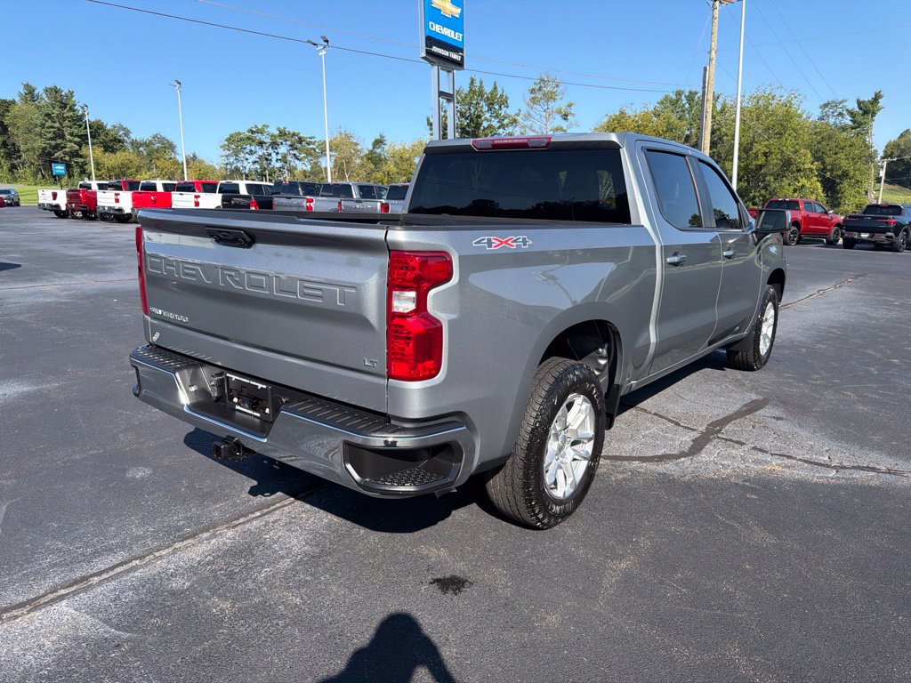 Used 2023 Chevrolet Silverado 1500 LT AWD/4WD image 10