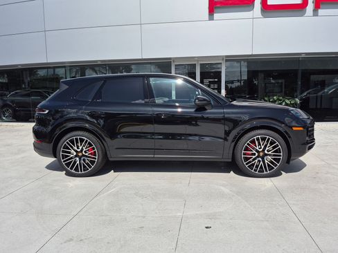 New 2026 Porsche Cayenne S AWD/4WD image 8
