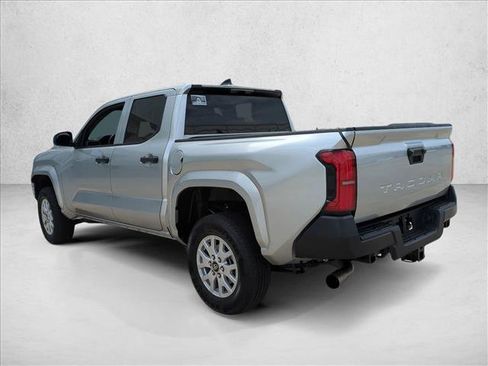Used 2025 Toyota Tacoma SR image 7
