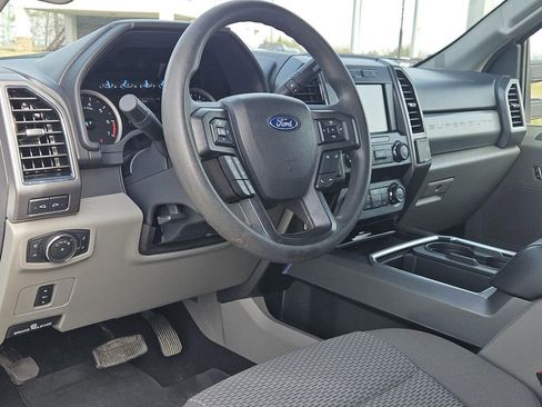 Used 2022 Ford F350 XLT w/ XLT Premium Package image 25