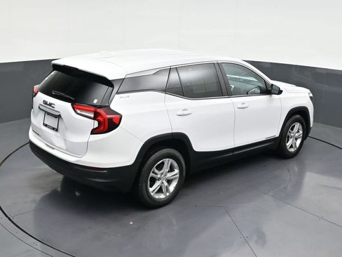 Used 2022 GMC Terrain SLE image 19