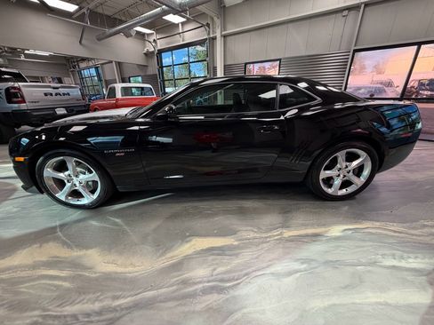 Used 2010 Chevrolet Camaro SS w/ RS Package image 32