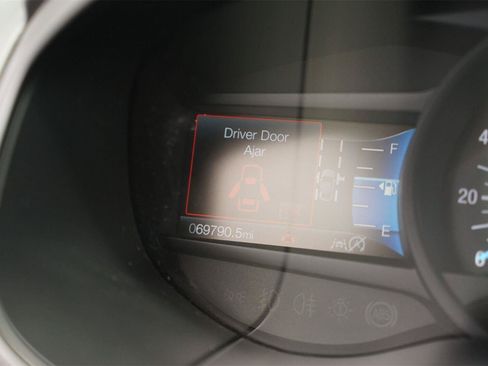Used 2022 Ford Edge Titanium AWD/4WD image 25