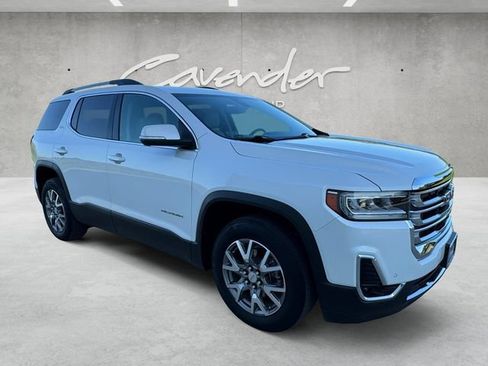 Used 2021 GMC Acadia SLT w/ Technology Package FWD image 2