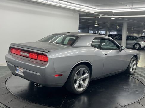 Used 2014 Dodge Challenger SXT Plus image 3
