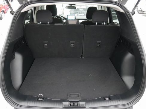 Used 2022 Ford Escape SE w/ Cold Weather Package image 9