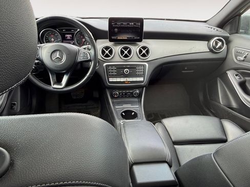 Used 2020 Mercedes-Benz GLA 250 4MATIC image 13