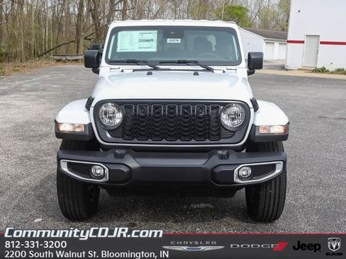 New 2025 Jeep Gladiator Sport w/ Premium Package image 8