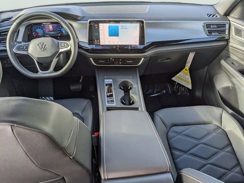 New 2026 Volkswagen Atlas Cross Sport SE FWD image 6