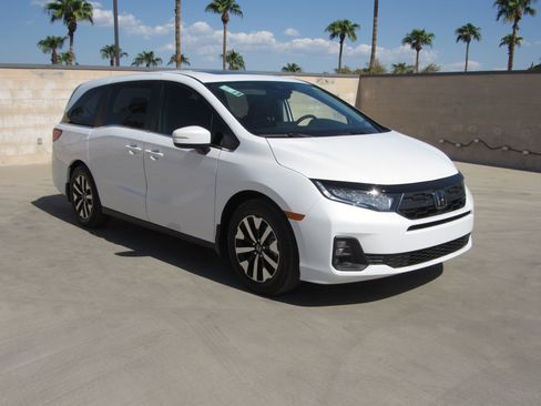 New 2026 Honda Odyssey EX-L image 1