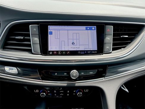 Certified 2024 Buick Enclave Premium image 13