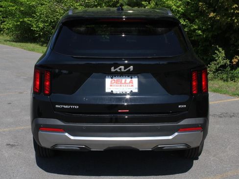 New 2026 Kia Sorento S AWD/4WD image 6