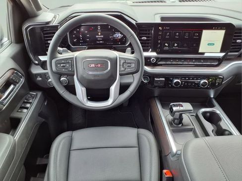 New 2026 GMC Sierra 1500 SLT image 7