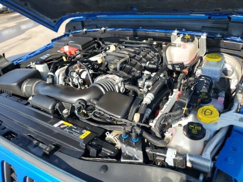 Used 2021 Jeep Wrangler Unlimited Rubicon w/ Xtreme Recon 35" Tire Package image 38