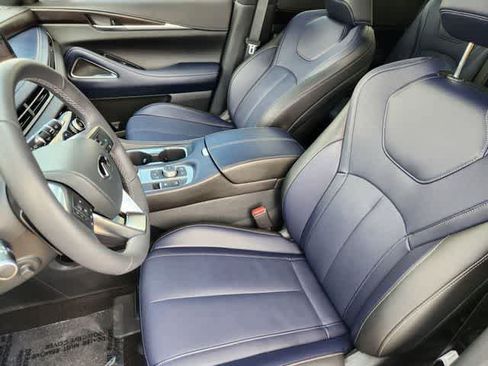 Certified 2026 INFINITI QX60 Sport w/ Dark Cargo Package AWD/4WD image 11